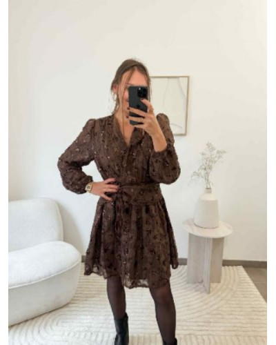 Robe marron à sequins – Glamour et élégance pour les fêtes