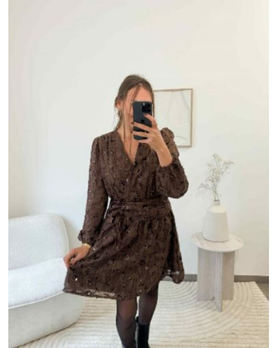 Robe marron à sequins – Glamour et élégance pour les fêtes