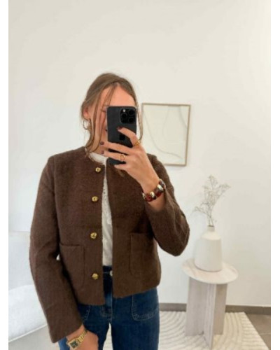 Veste bouclette marron – Douceur, chaleur et style tendance