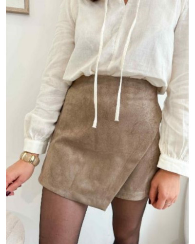 Blouse fluide à col Claudine en dentelle – Élégance féminine et légère