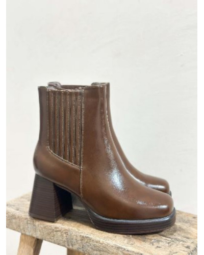 Bottines vernies - Cognac