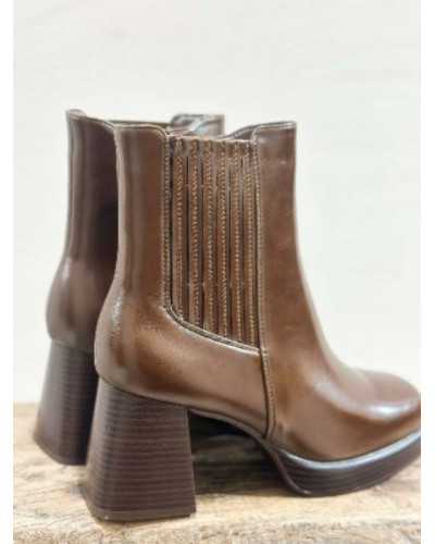 Bottines vernies - Cognac