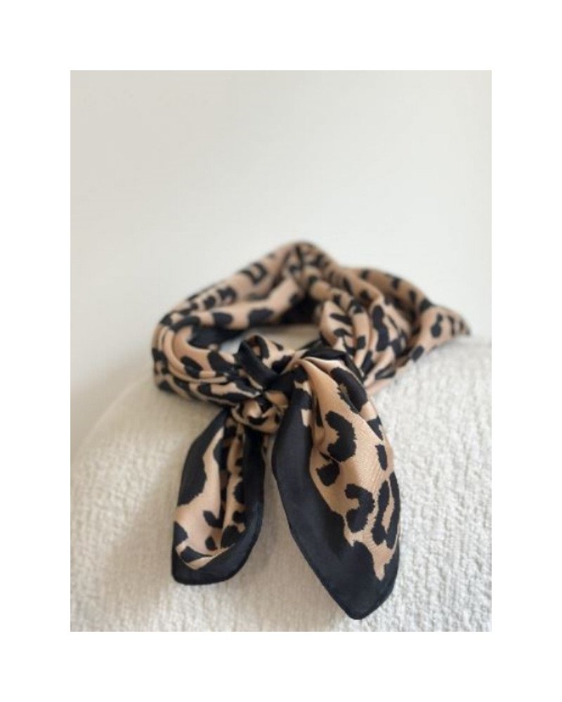 Carré Léopard - Lucie