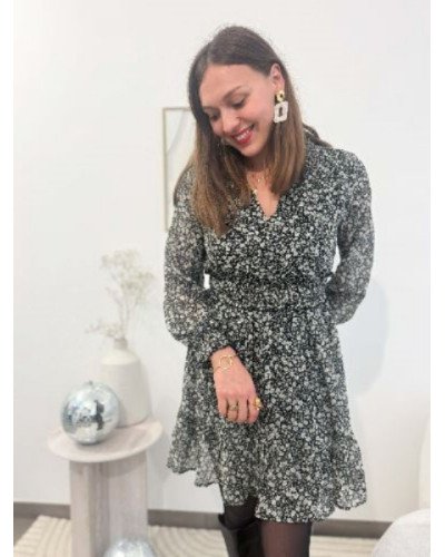 Robe noire fleurie ecru