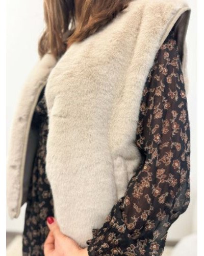 Robe Noire avec Feuillages Marron Camel – Élégance Naturelle et Tendance | Livraison Rapide