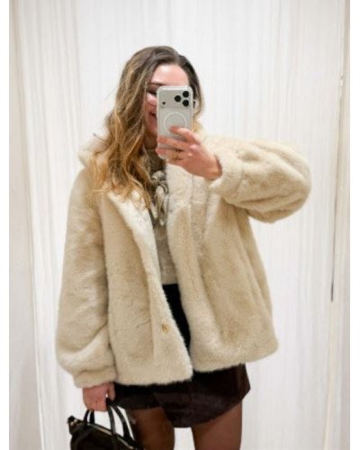 Manteau fourrure beige