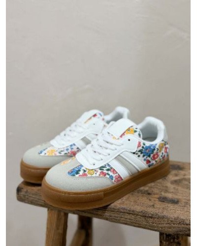 Sneakers imprimé Liberty multicolore – Look frais et tendance  Méta-description :