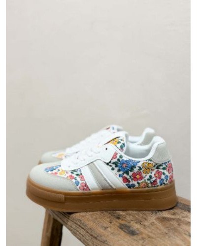 Sneakers imprimé Liberty multicolore – Look frais et tendance  Méta-description :