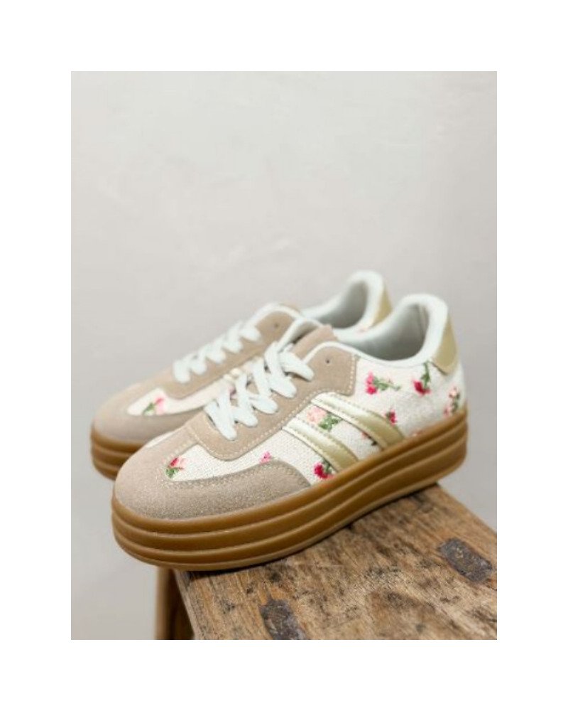 Sneakers tweed brodées fleurs – Élégance moderne