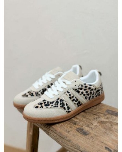 Sneakers beige et léopard plates – Confort & style tendance