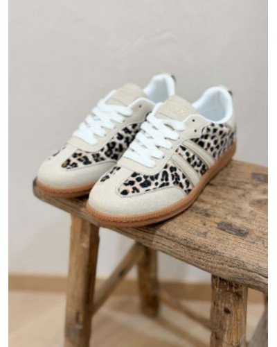 Sneakers beige et léopard plates – Confort & style tendance