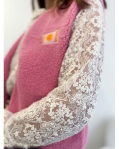 Veste bouclette rose