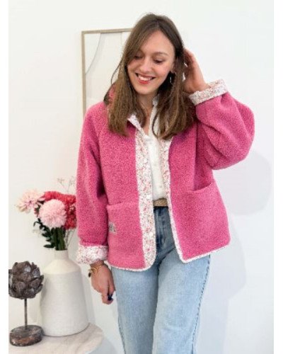 Veste bouclette réversible rose fleurie