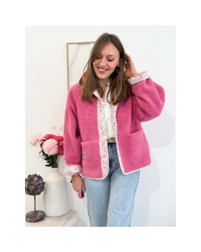 Veste bouclette réversible rose fleurie