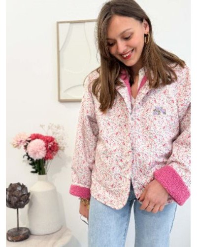 Veste bouclette réversible rose fleurie