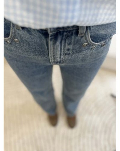 Jean straight à clous