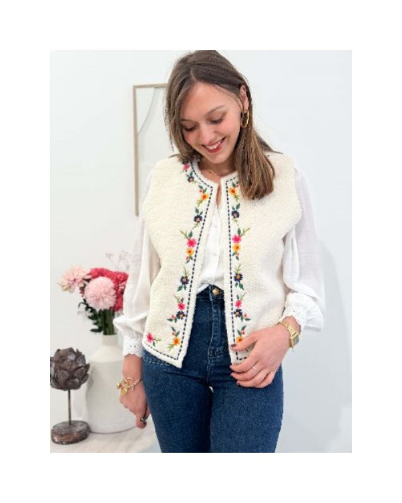 Veste gilet sans manches femme en bouclette beige – Broderies florales multicolores