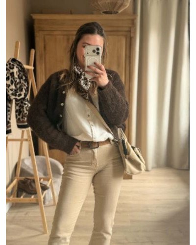 Chemise femme fluide blanche en lin et coton – Légère et élégante  Méta-description :