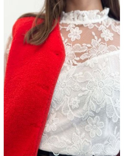 Blouse femme blanche en dentelle ajourée – Doublure confortable