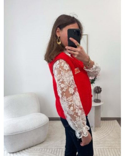 Blouse femme blanche en dentelle ajourée – Doublure confortable