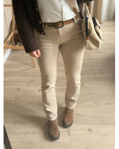 Jean beige coupe droite