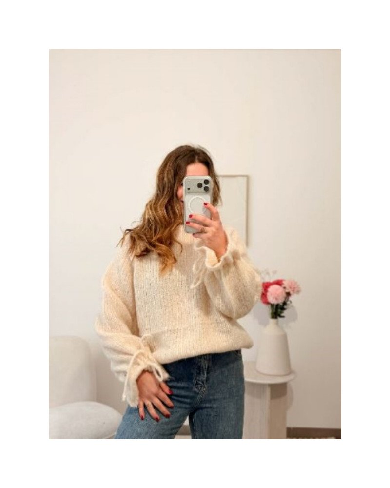 Pull en maille beige – Confort et élégance intemporelle