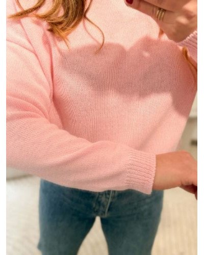 Pull fin rose poudré – Douceur et élégance féminine