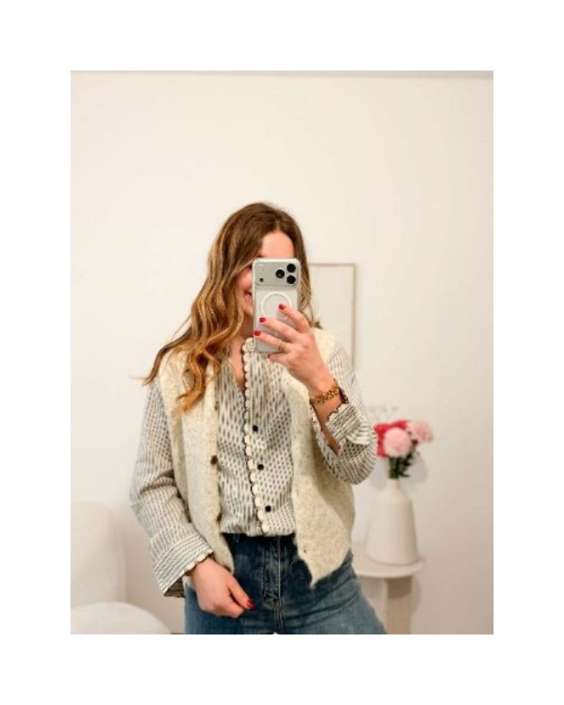 Gilet sans manches écru chiné – Confort et style décontracté