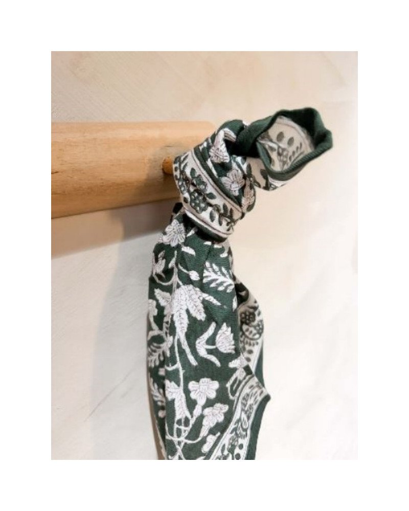 Foulard 50 cm en coton – Vert sapin et écru
