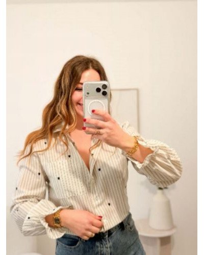 Blouse à rayures bleu marine – Petit cœur brodé (In April 1986)