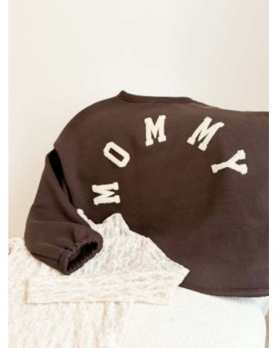 Sweat marron oversize “MOMMY” – confortable et tendance