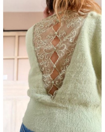 Pull maille vert avec dos dentelle