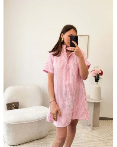 Robe rayée rose