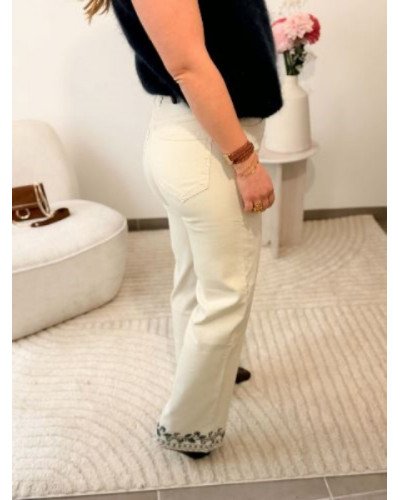 Pantalon écru bords brodés 