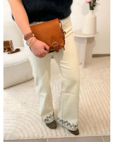 Pantalon écru bords brodés 