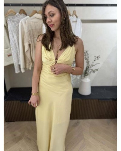 Robe longue soyeuse jaune pastel