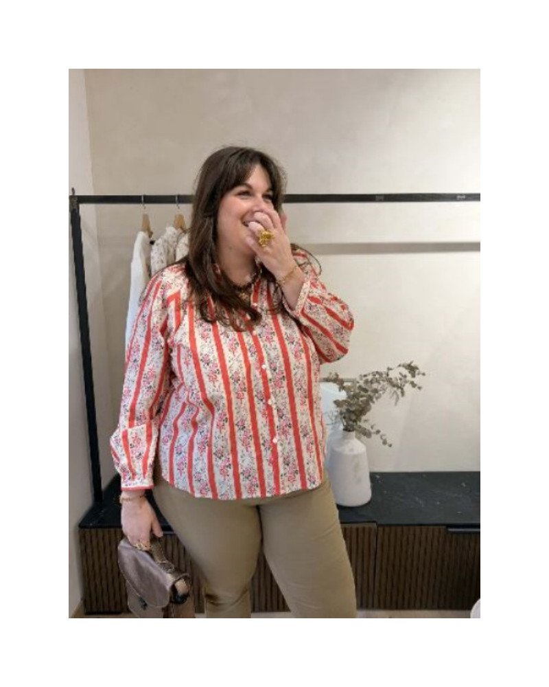 Blouse fleurs et lignes