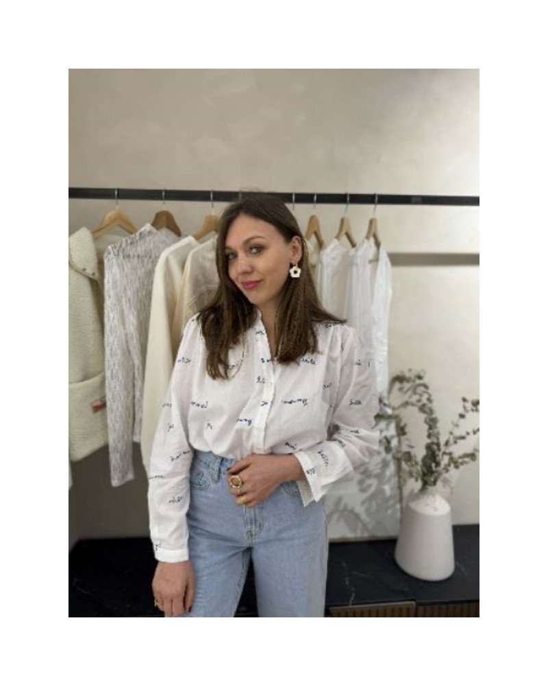 Blouse brodée