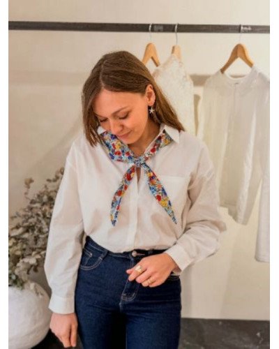 Chemisier blanc foulard liberty