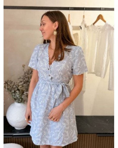 Robe à rayures bleu et broderie