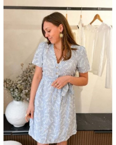 Robe à rayures bleu et broderie