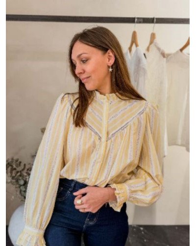 Chemise rayures jaunes et fleurs roses