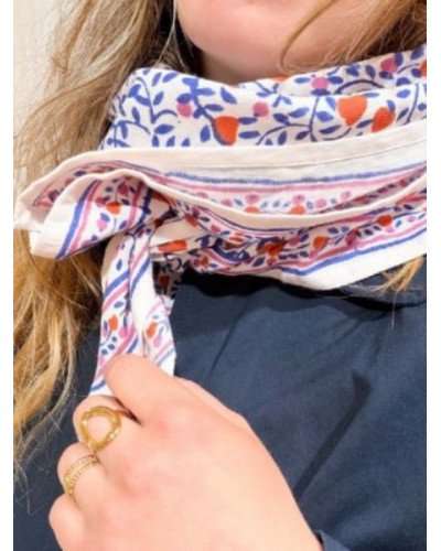 Foulard Love Klein 100 cm