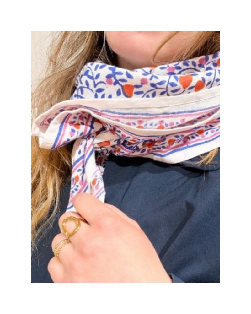 Foulard Love Klein 100 cm