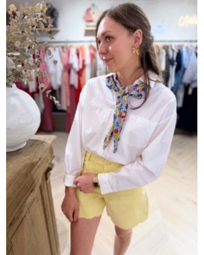 Chemisier blanc foulard liberty