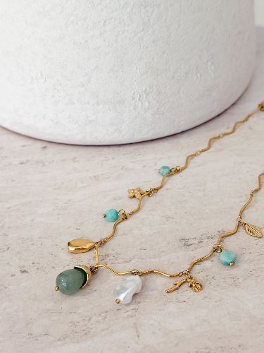Collier breloques vert d'eau