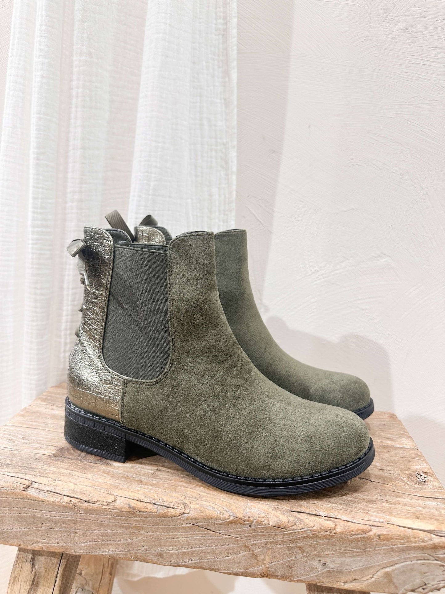 BOOTS KAKI
