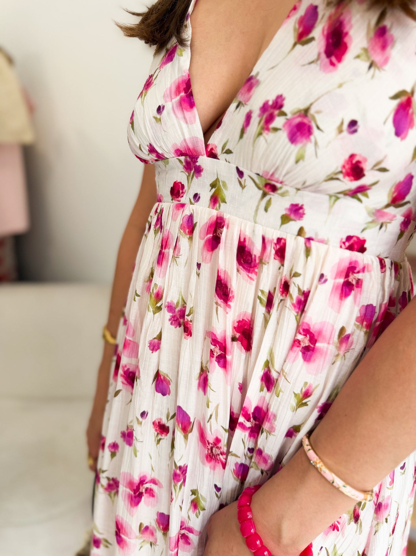 Robe longue écru fleurie