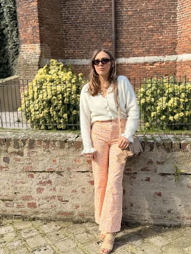 Pantalon fleuri rose et jaune