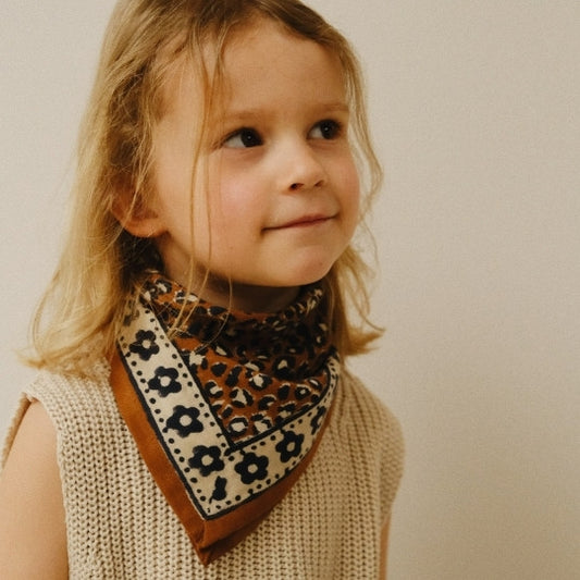 Foulard léopard camel